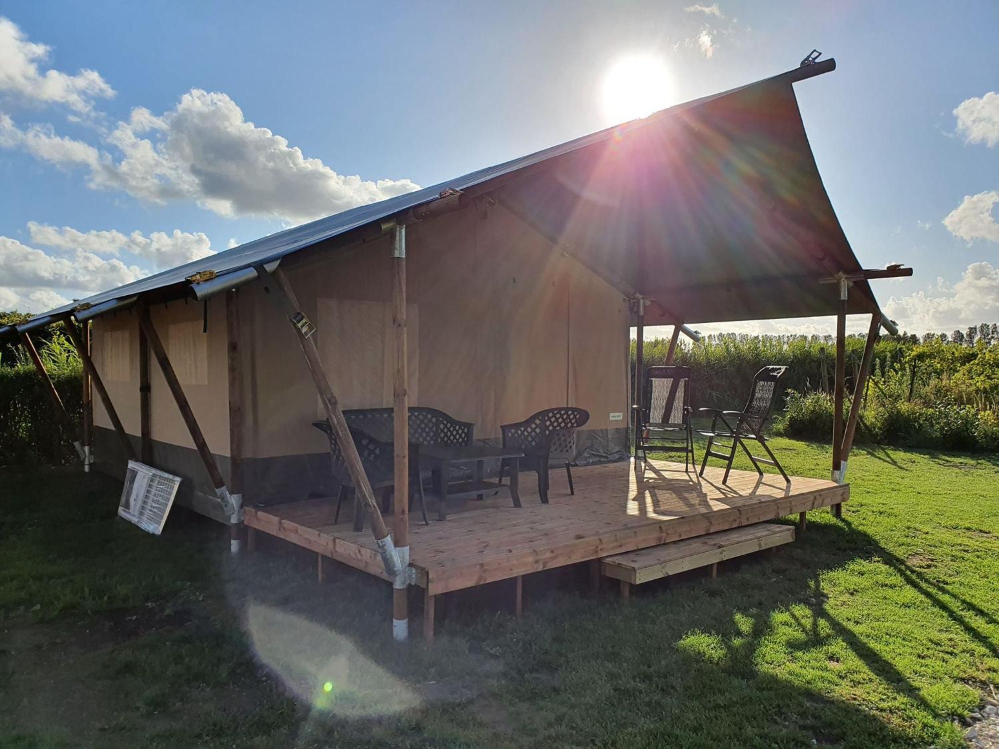 Ter Aar Camping De Oude Rijn חדר תמונה